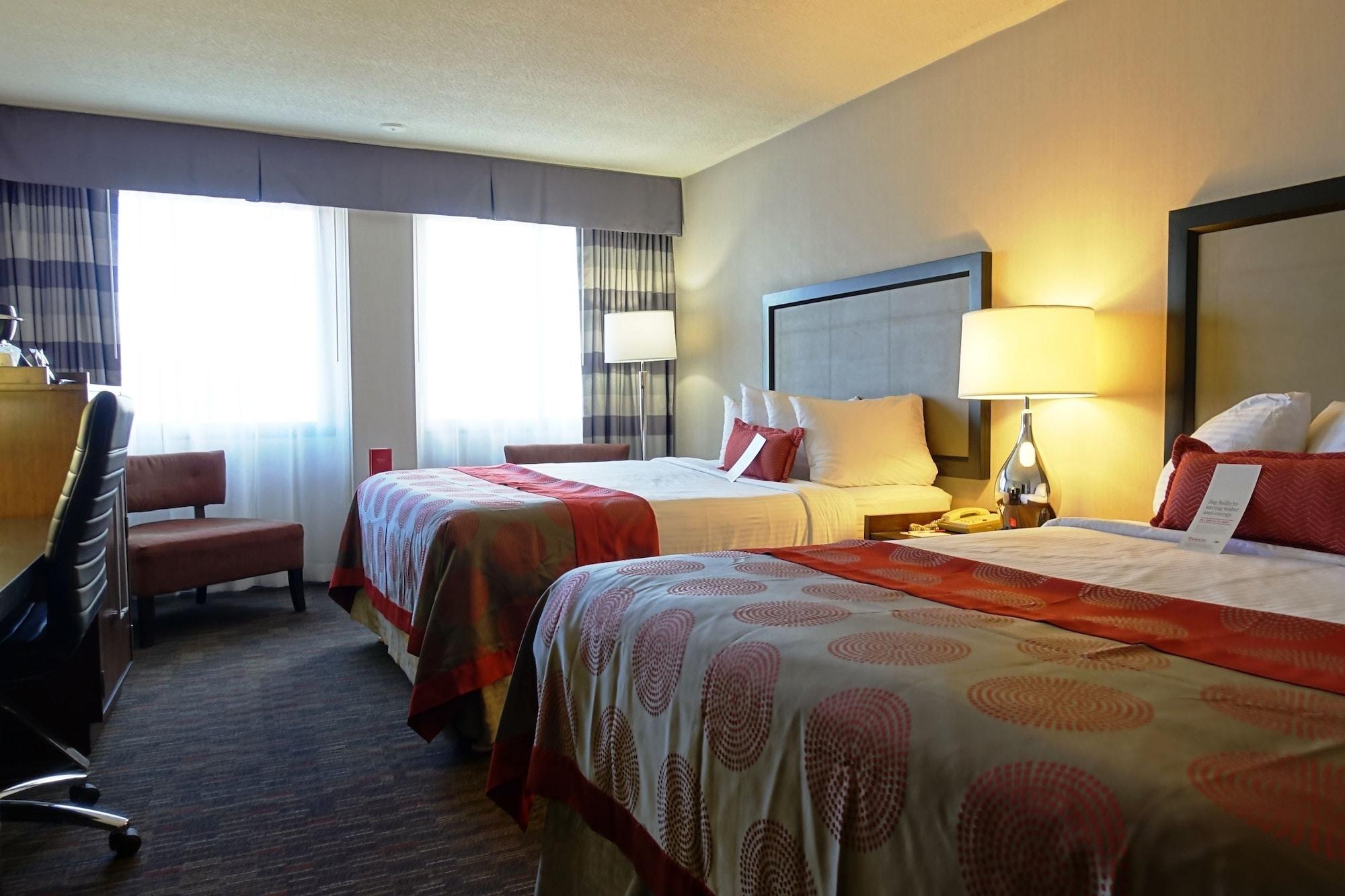 Ramada Plaza By Wyndham Regina Downtown Hotel Exterior photo