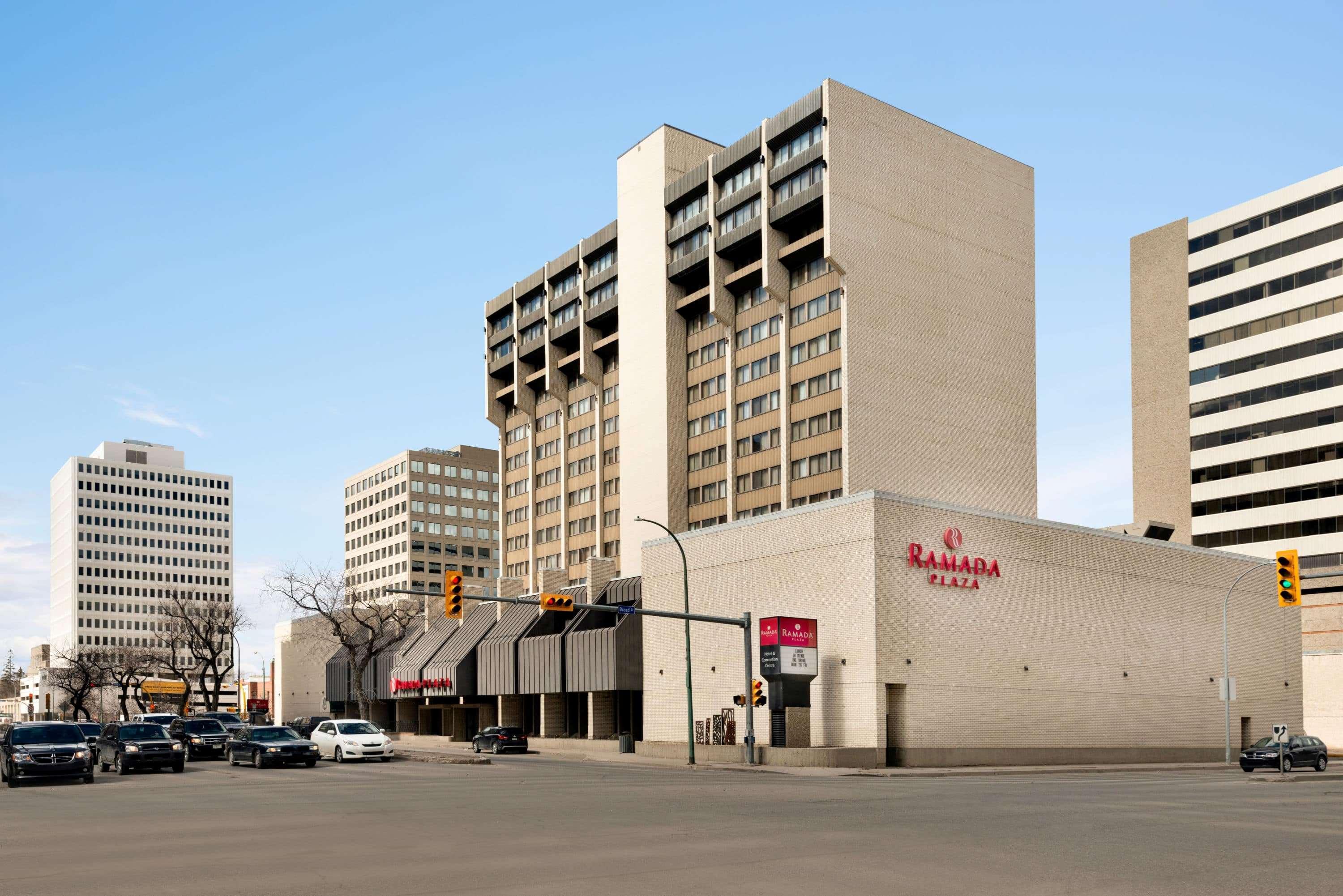 Ramada Plaza By Wyndham Regina Downtown Hotel Exterior photo