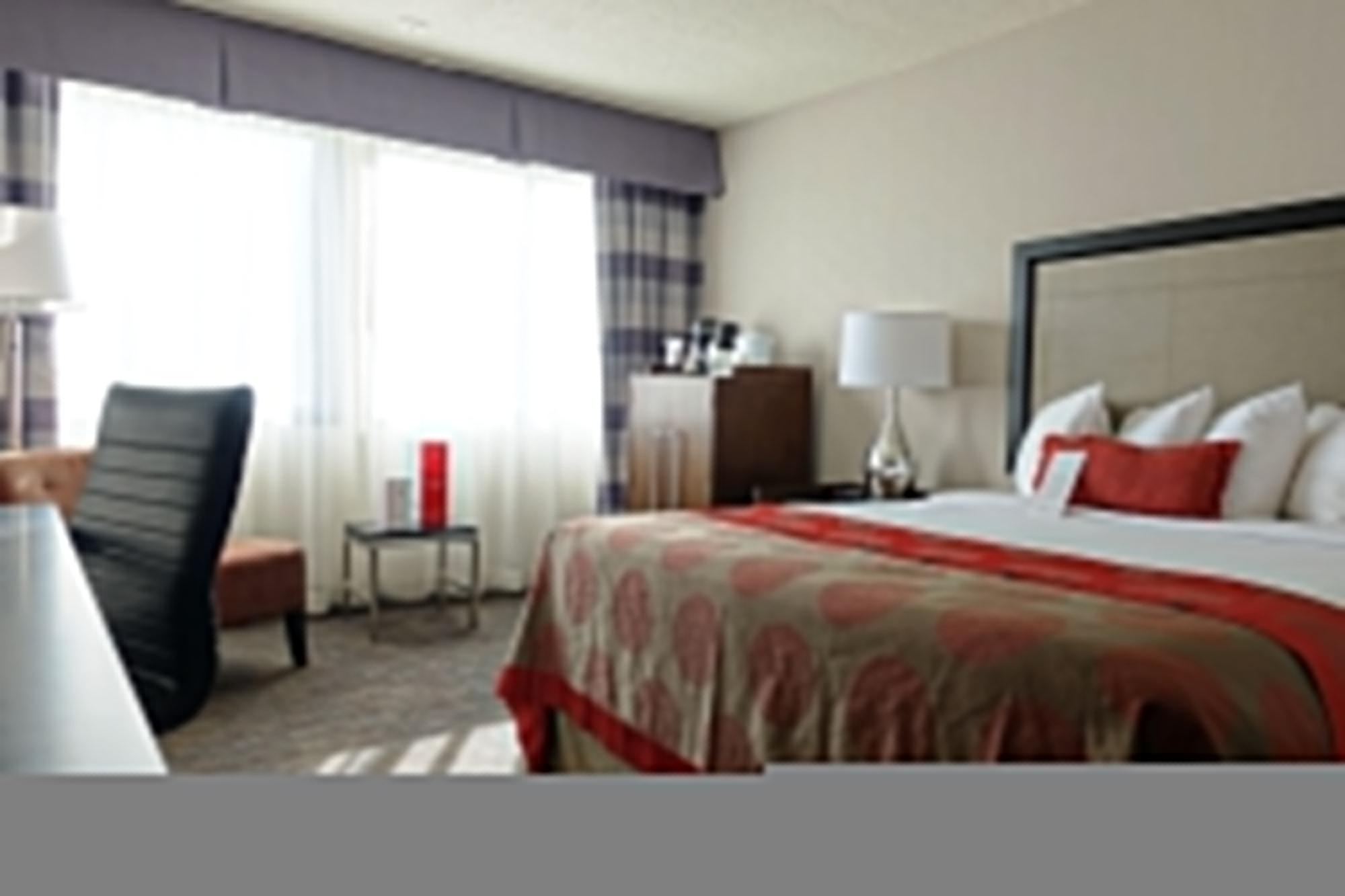 Ramada Plaza By Wyndham Regina Downtown Hotel Exterior photo